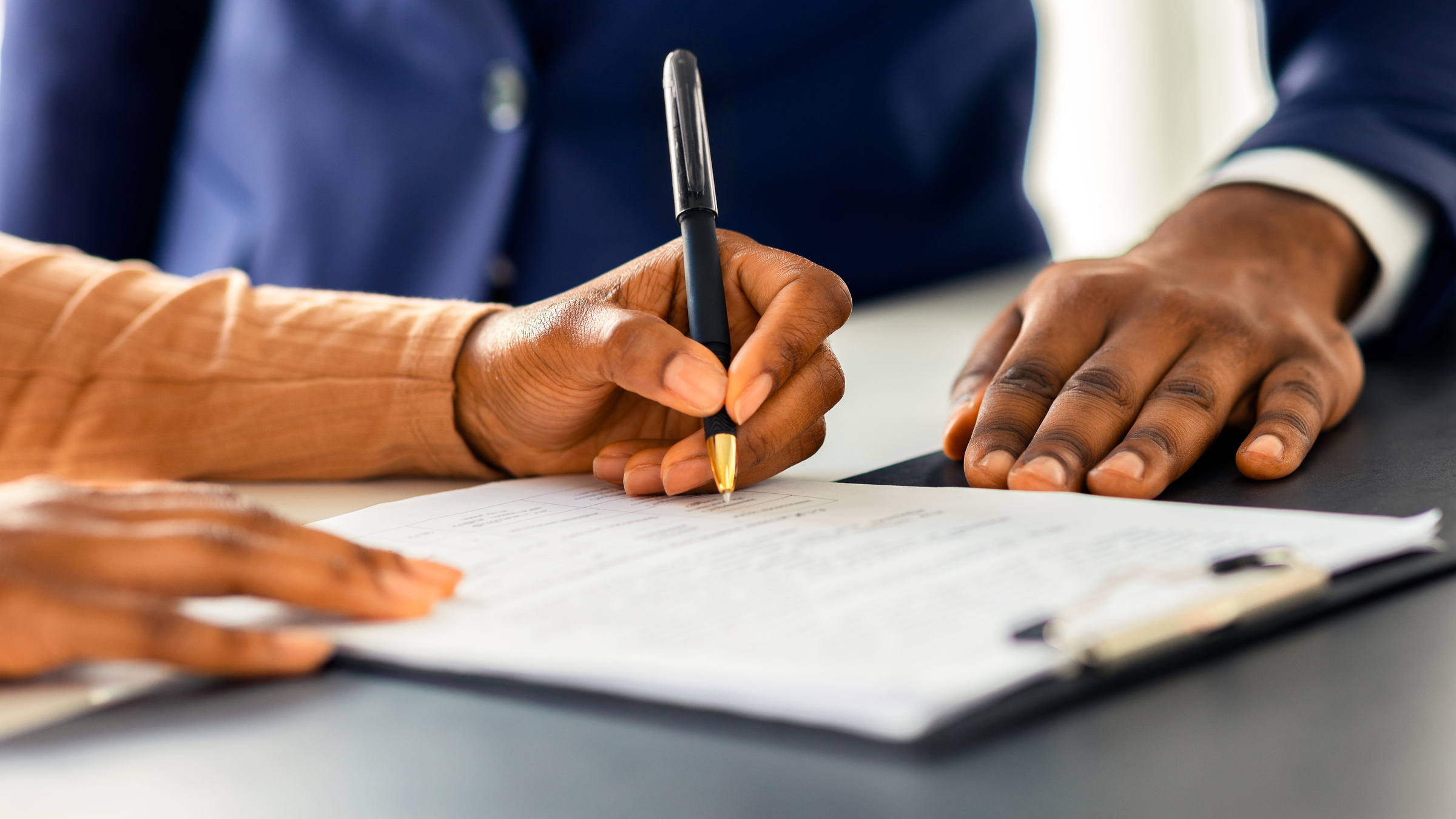Should I Settle My Discrimination Lawsuit or Go to Court?